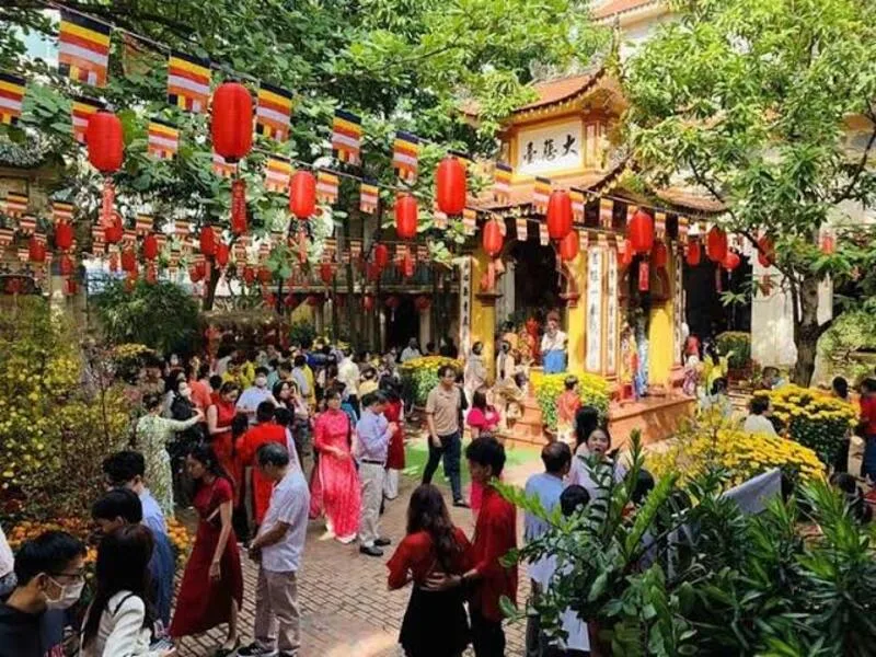 Cách khấn khi đi chùa