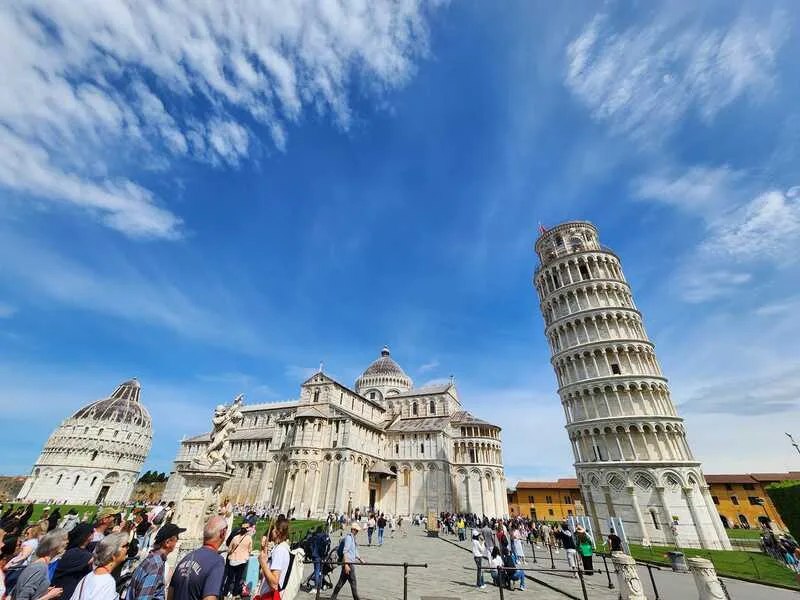 Tháp nghiêng Pisa