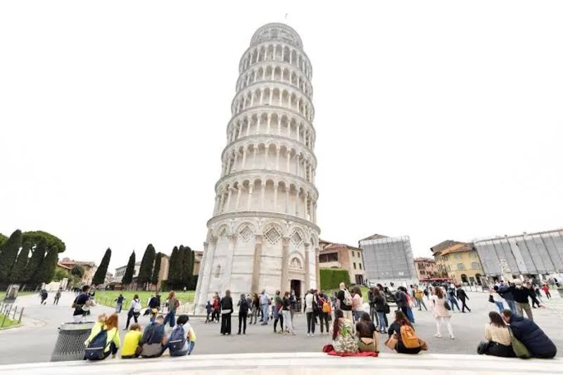 Tháp nghiêng Pisa